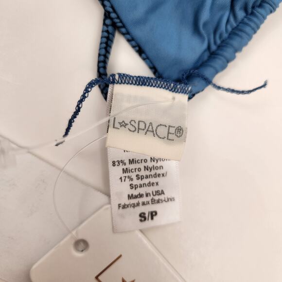 L*Space Brittany Bikini Top in Let's Croc About It Blue Size Small NWT Triangle - Picture 6 of 7